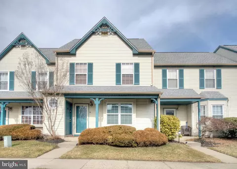 22 Knoll Dr, Blackwood, NJ 08012