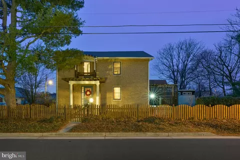 221 Clarence Ave, West Berlin, NJ 08091