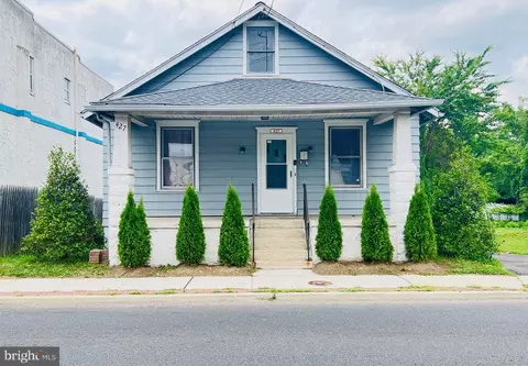 427 N White Horse Pike N, Magnolia, NJ 08049