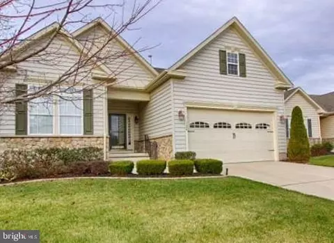 129 Hearthstone Dr, Berlin, NJ 08009
