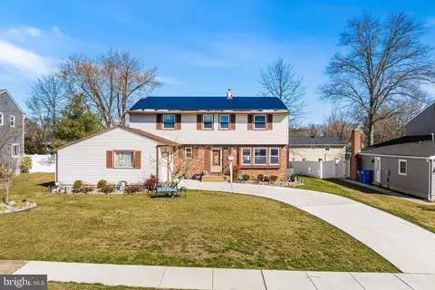 25 Candlewyck Way, Cherry Hill, NJ 08003