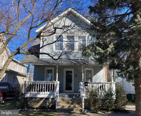 95 Kendall Blvd, Oaklyn, NJ 08107