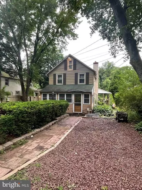 3 Wilcox Ln, Blackwood, NJ 08012