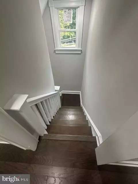 Entry Way - 401 Laurel Rd Laurel, Laurel Springs, NJ 08021 photo 5 of 11