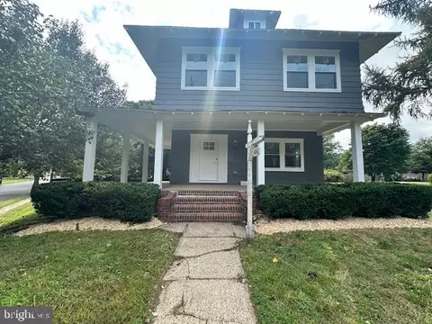 401 Laurel Rd Laurel, Laurel Springs, NJ 08021