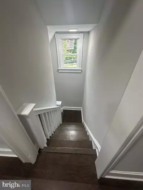 Entry Way - 401 Laurel Rd Laurel, Laurel Springs, NJ 08021 photo 6 of 11