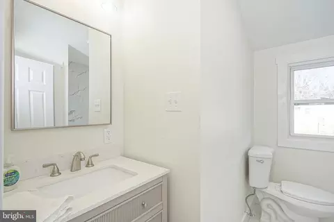Bath - 1036 Crest Rd, Pine Hill, NJ 08021 photo 2 of 6