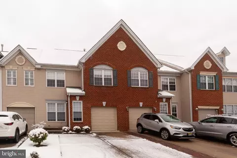 7 Augusta Ln, Blackwood, NJ 08012