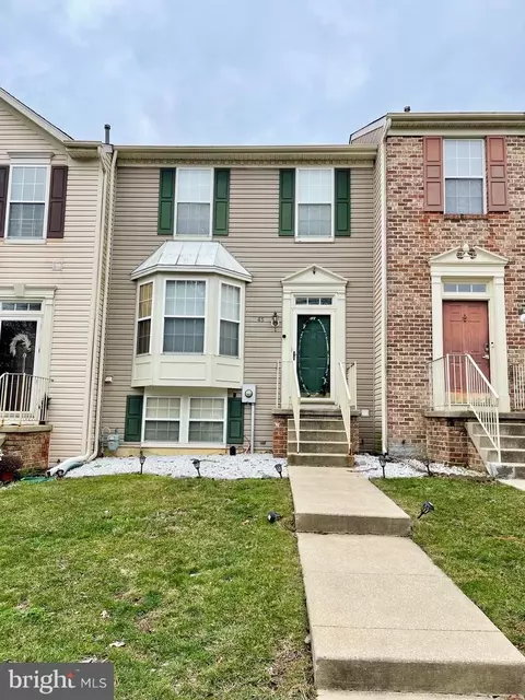 45 Coachlight Dr, Sicklerville, NJ 08081
