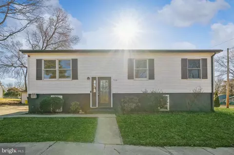 715 Norcross Rd, Lindenwold, NJ 08021