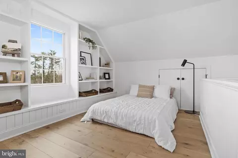Bedroom - 345 E Park Ave, Haddonfield, NJ 08033 photo 6 of 6