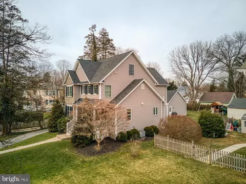 Exterior - 345 E Park Ave, Haddonfield, NJ 08033 photo 2 of 7