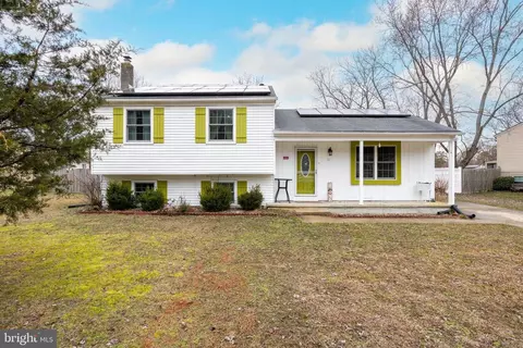 31 Mary Ellen Ln, Sicklerville, NJ 08081