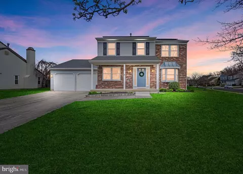 49 Sleepy Hollow Ln, Sicklerville, NJ 08081