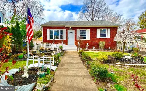 107 4th St, Brooklawn, NJ 08030