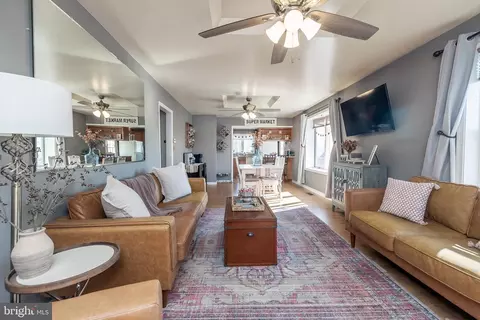 15 Yale Ave, Gloucester City, NJ 08030