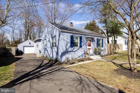 Exterior - 128 State Ave, Lindenwold, NJ 08021 photo 2 of 6