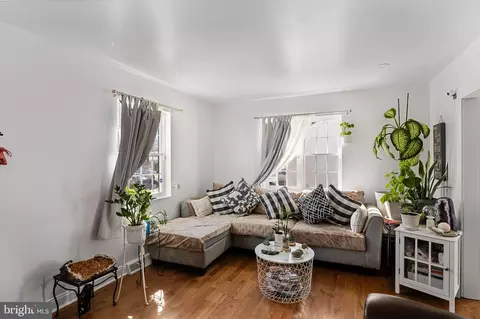 Living - 128 State Ave, Lindenwold, NJ 08021 photo 2 of 4