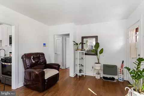 Living - 128 State Ave, Lindenwold, NJ 08021 photo 3 of 4