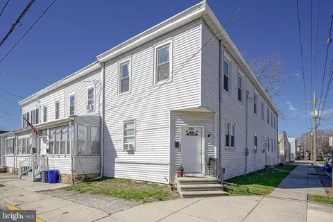 217 3rd St, Gloucester City, NJ 08030