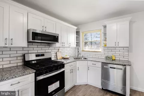 Kitchen - 511 Main Ave, Berlin, NJ 08009 photo 4 of 4