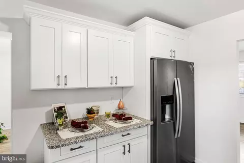 Kitchen - 511 Main Ave, Berlin, NJ 08009 photo 2 of 4