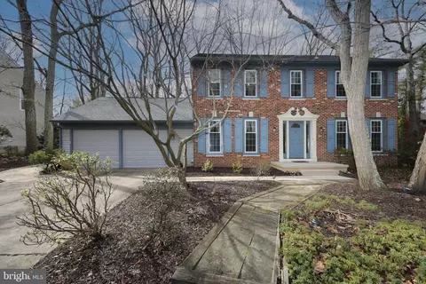 9 Tenby Chase Dr, Voorhees, NJ 08043