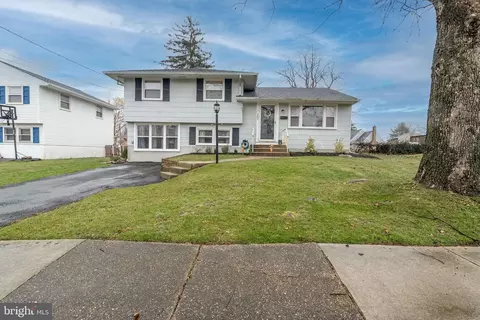 507 Mathews Ave, Blackwood, NJ 08012