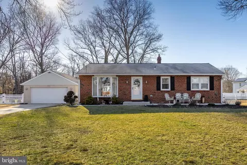 229 Evergreen Rd, Barrington, NJ 08007