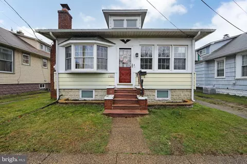 306 Delaware St, Brooklawn, NJ 08030