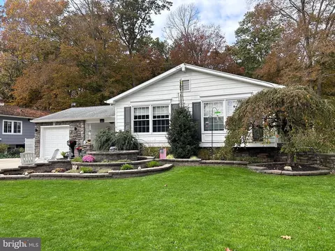 302 Highgate Ln, Cherry Hill, NJ 08003