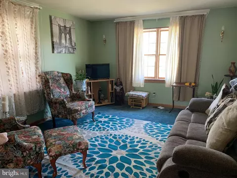 Living - 600 Kayser Ave, Pine Hill, NJ 08021 photo 2 of 3