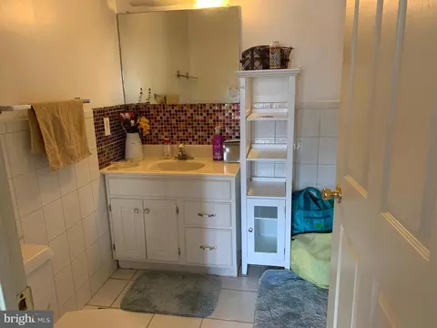 Bath - 600 Kayser Ave, Pine Hill, NJ 08021 photo 2 of 3