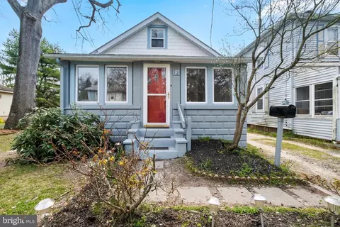 12 Marlton Ave, Gibbsboro, NJ 08026