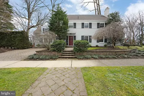 330 Woodland Ave, Haddonfield, NJ 08033