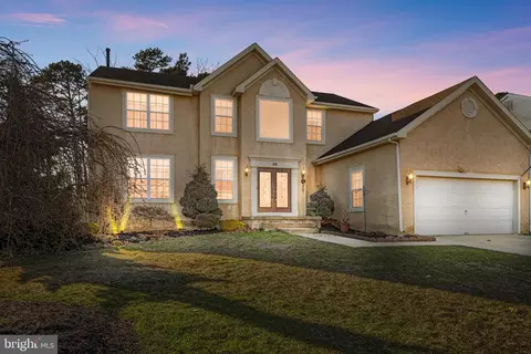 48 Cedar Grove Dr, Sicklerville, NJ 08081