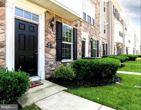 105 Franklin Cir, Somerdale, NJ 08083