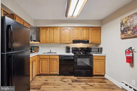 Kitchen - 404 Bromley Est, Pine Hill, NJ 08021 photo 2 of 2