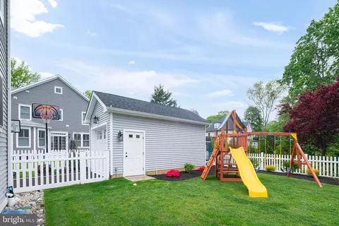 Exterior - 19 W Redman Ave, Haddonfield, NJ 08033 photo 5 of 5