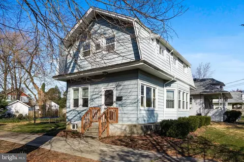 306 Plymouth Pl, Merchantville, NJ 08109