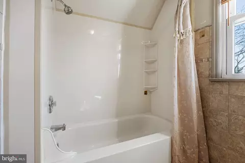Bath - 24 W Maple Ave, Lindenwold, NJ 08021 photo 3 of 3