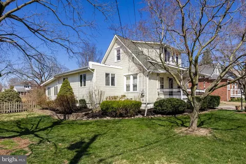 Exterior - 24 W Maple Ave, Lindenwold, NJ 08021 photo 2 of 8
