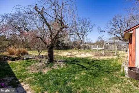 Exterior - 24 W Maple Ave, Lindenwold, NJ 08021 photo 7 of 8
