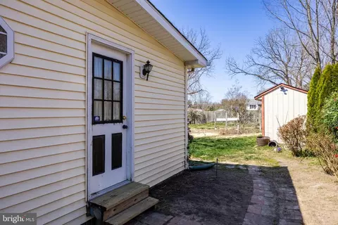 Exterior - 24 W Maple Ave, Lindenwold, NJ 08021 photo 6 of 8