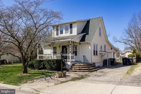 24 W Maple Ave, Lindenwold, NJ 08021
