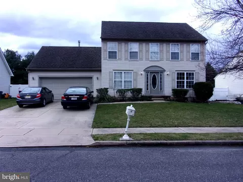 10 W Kennedy Dr, Clementon, NJ 08021
