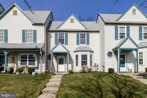 78 Knoll Dr, Blackwood, NJ 08012