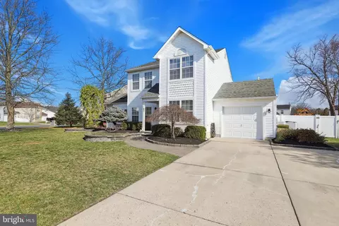 43 Randolph Ln, Sicklerville, NJ 08081