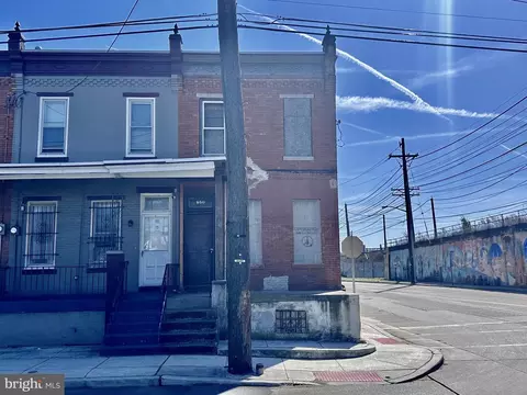950 Pine St, Camden, NJ 08103