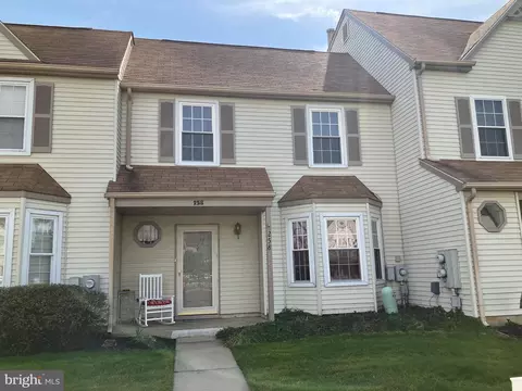 258 Knoll Dr, Blackwood, NJ 08012